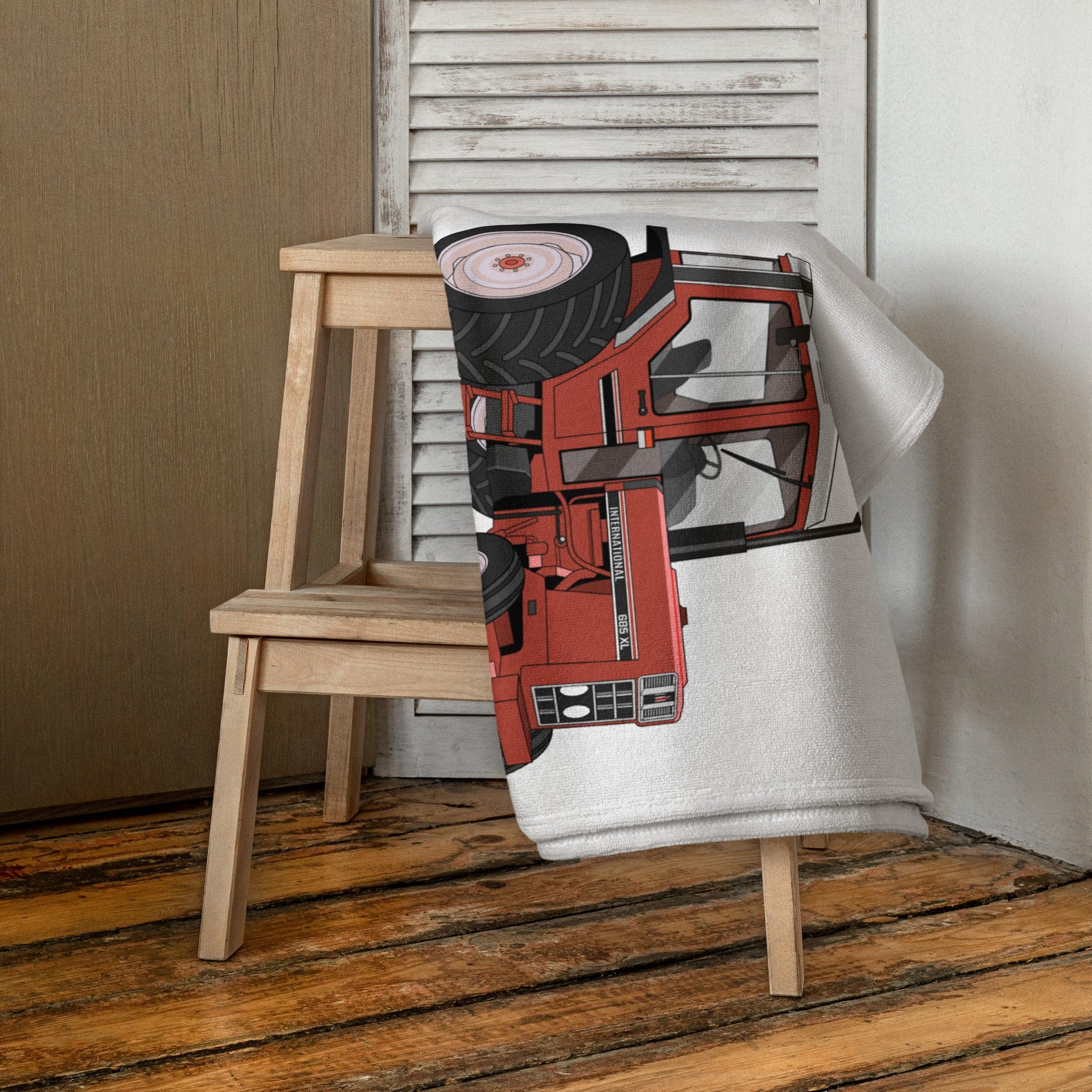 The Tractors Mugs Store Case 685 XL | Towel Quality Farmers Merch