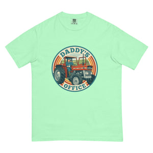 The Tractor Mugs Store Island Reef Massey Ferguson 135 DADDY'S OFFICE Retro | Unisex Premium T-shirt Quality Farmers Merch