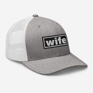 The Tractor Mugs Store Oasis Style Retro Wife | Trucker Cap Quality Farmers Merch